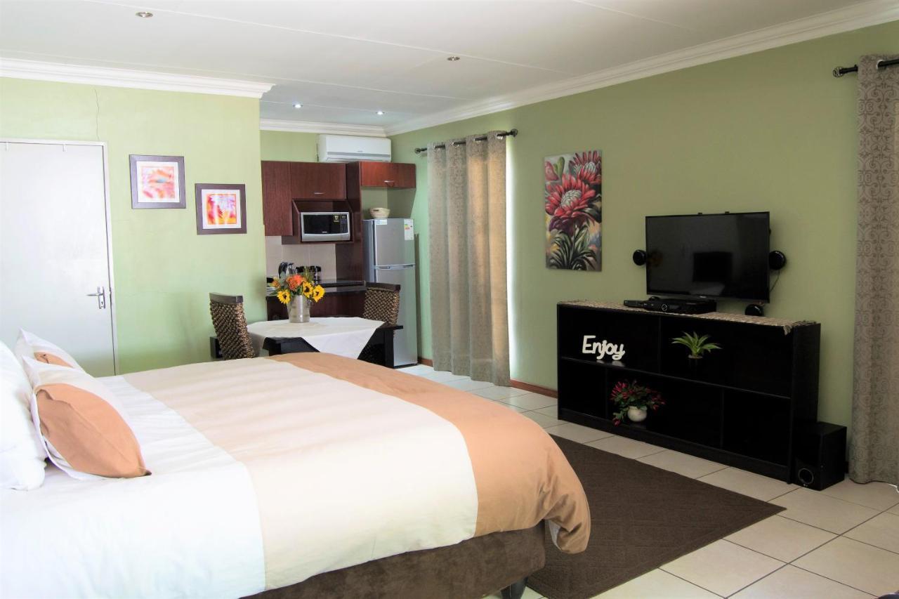 Summer Garden Guest House Benoni Extérieur photo