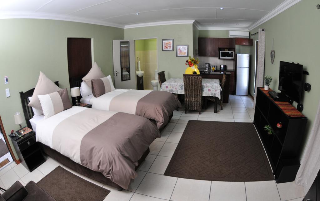 Summer Garden Guest House Benoni Extérieur photo
