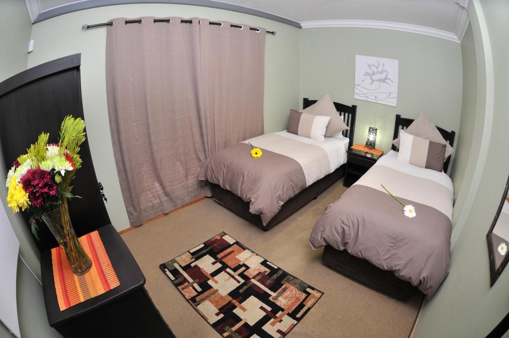Summer Garden Guest House Benoni Extérieur photo